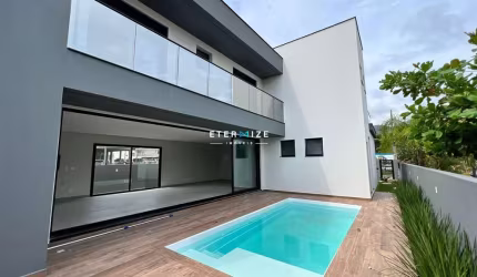 CASA DE PADRÃO LUXUOSO NA BELISSIMA PRAIA DE PALMAS/ GOVERNADOR CELSO RAMOS