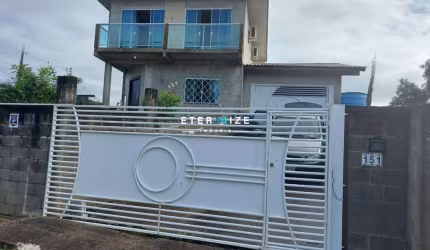 Casa com 03 Dormitórios na