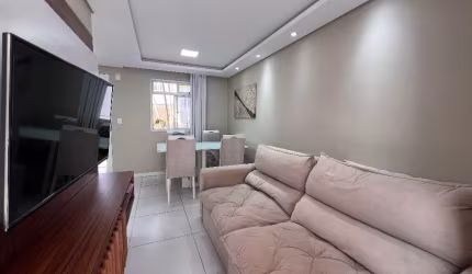 Sobrado em condomínio no Boqueirão