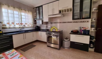 Sobrado com 2 dormitórios à venda, 140 m² por R$ 739.000,00 - Vila Augusta - Guarulhos/SP