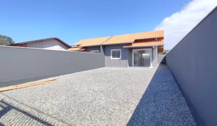 Casa com 2 quartos à venda na Praia do Ervino, São Francisco do Sul  por R$ 320.000