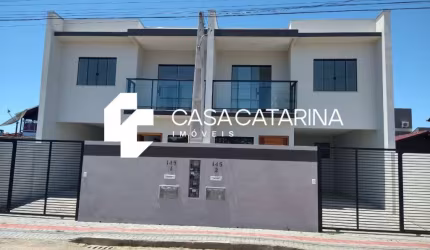 Casa com 3 quartos à venda no Armação, Penha  por R$ 700.000