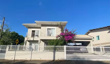 Casa com 4 quartos à venda no Armação, Penha  por R$ 2.990.000