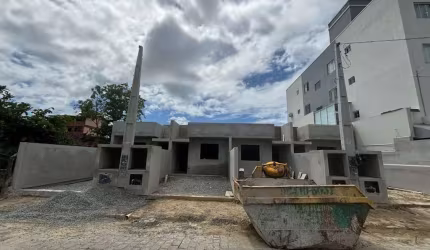 Casa com 2 quartos à venda no Gravata, Navegantes  por R$ 399.000