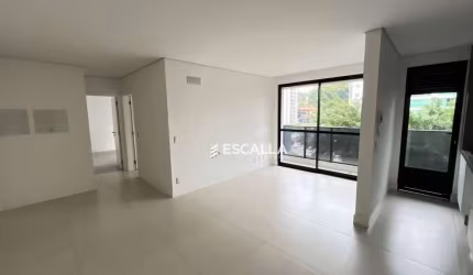 Apartamento Semi- Mobiliado com 3 Suítes no Bairro Atiradores