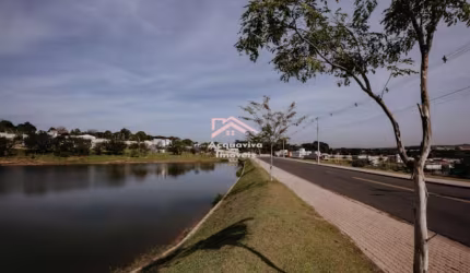 Terreno à venda no Jardim Buru, Salto  por R$ 600.000