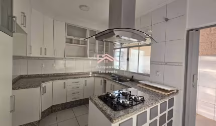 Casa em condomínio fechado com 2 quartos para alugar no Itaici, Indaiatuba  por R$ 3.100