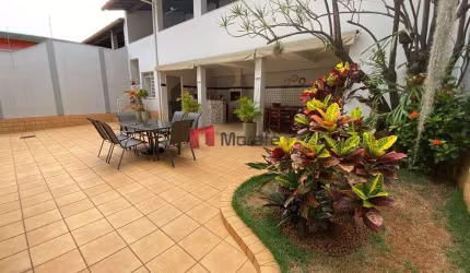 Casa com 4 quartos à venda no Alto Caiçaras, Belo Horizonte  por R$ 1.550.000