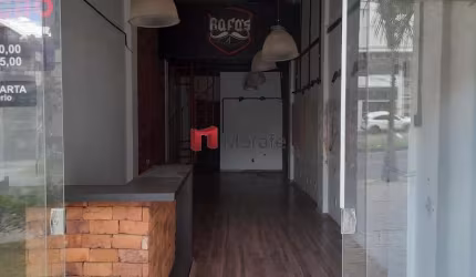 Ponto comercial com 1 sala para alugar no Castelo, Belo Horizonte  por R$ 3.600