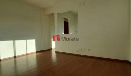 Apartamento com 2 quartos para alugar no João Pinheiro, Belo Horizonte  por R$ 1.700