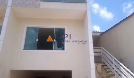 Sobrado com 3 suítes sendo uma com varanda