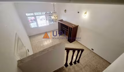Sobrado amplo 3 dormitorios e 2 suites no Horto.