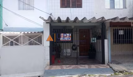 Oportunidade! Sobrado Ideal Para Quem Está Começando a Vida Financeira!