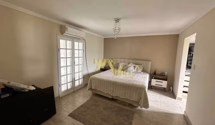 Sobrado com 3 dormitórios à venda, 202 m² por R$ 850.000 - Villa Branca - Jacareí/SP