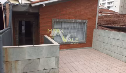 Casa com 2 dormitórios à venda, 91 m² por R$ 320.000 - Jardim Califórnia - Jacareí/SP