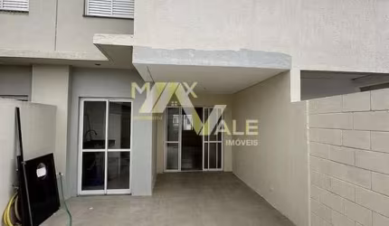 Sobrado com 3 dormitórios à venda, 109 m² por R$ 600.000 - Jardim Santa Maria - Jacareí/SP