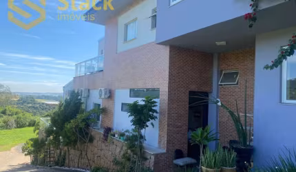 Vende se Excelente sobrado de alto padrão, localizado no Condomínio Residencial dos lagos em Itupeva -SP.