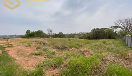 ÓTIMO TERRENO A VENDA EM JUNDIAÍ NO CONDOMÍNIO FECHADO SANTA ESMERALDA NO BAIRRO CAXAMBU.  Próximo de toda infra estrutura do bairro com fácil acesso