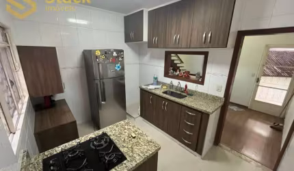 CASA À VENDA EM JUNDIAÍ COM 3 DORM