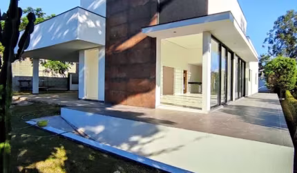 CASA TÉRREA DE ALTO PADRÃO COM 4 SUÍTES NA DIVISA DE JUNDIAÍ COM ITATIBA-SP NO COND PARQUE DA FAZENDA
