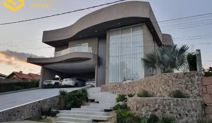 Casa Alto Padrão no Condomínio Horizonte Azul 1 em Itupeva.
