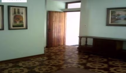 Casa térrea, pode ser comercial ou residencial, 250 m² at, 180 m² ac