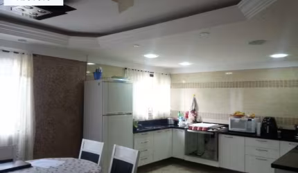 Casa tipo sobrado em Jundiaí, pode ser comercial ou residencial, 600 m² terreno,