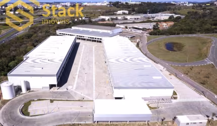 GALPÃO MODULAR NOVO,  LOCALIZADO NA  AVENIDA MIGUEL LATORRE, AEROPORTO JUNDIAI - SP, COM 1178m²  Este galpão faz parte de um conjunto de 3 galpões