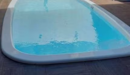 CASA TERREA COM 3 DORMITÓRIOS SENDO 1 SUÍTE E PISCINA A VENDA VILA ARENS II - JUNDIAI - SP.