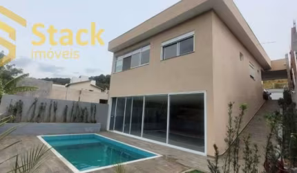 CASA (S0BRADO) COM 2 DORMITÓRIOS SENDO 1 SUÍTE E PISCINA A VENDA - JARDIM ITALIA - ITUPEVA - SP.