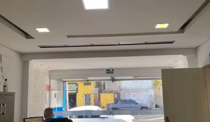 CASA COMERCIAL À VENDA COM 10 VAGAS DE GARAGEM - CENTRO - JUNDIAÍ-SP.
