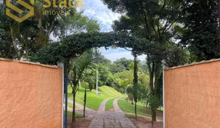 Sítio à Venda com 3 casas no Bairro Traviú em Jundiaí