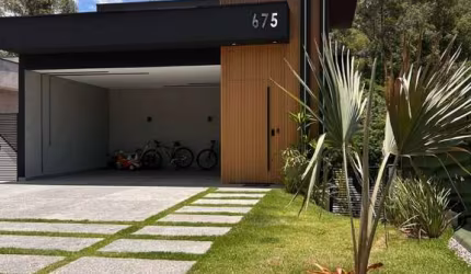 CASA À VENDA  COM 4 DORMITÓRIOS SENDO 1 SUÍTE MASTER COM CLOSET - IBI ARAM  2 - ITUPEVA-SP