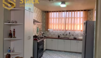 CASA 4 DORMITÓRIOS À VENDA NO BAIRRO JARDIM ANA MARIA - JUNDIAÍ/SP.