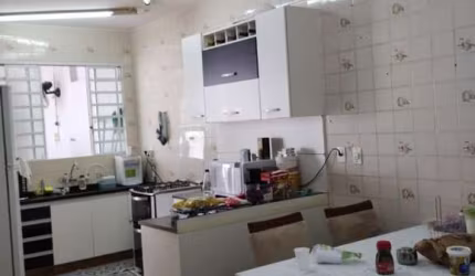 CASA TÉRREA 3 DORMITÓRIOS À VENDA NO JARDIM DO LAGO - JUNDIAÍ/SP.