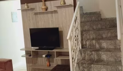 Sobrado à venda em Jundiaí-SP, Mirante de Jundiaí, 2 quartos, 1 sala, 2 banheiros, 2 vagas, 118m²!