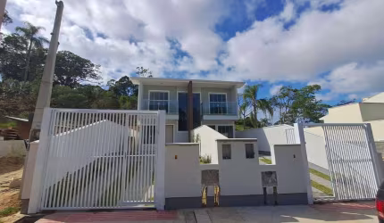 Sobrado para Venda em São José, Picadas do Sul, 2 dormitórios, 2 suítes, 2 banheiros, 2 vagas