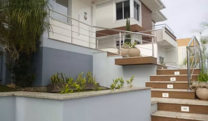Casa para Venda em São José, Forquilhinhas, 3 dormitórios, 1 suíte, 2 banheiros, 4 vagas