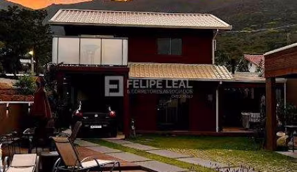 Casa para Venda em Palhoça, Praia de Fora, 3 dormitórios, 1 suíte, 4 banheiros, 2 vagas