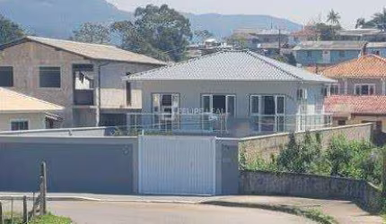 Casa para Venda em São José, Serraria, 4 dormitórios, 1 banheiro, 3 vagas