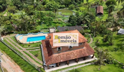 Descubra a serenidade e beleza deste magnífico sítio na região de Atibaia, um verdadeiro refúgio em meio à natureza.