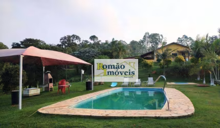 Sítio com 2 dormitórios à venda, 81000 m² por R$ 1.350.000 - Portão - Atibaia/SP
