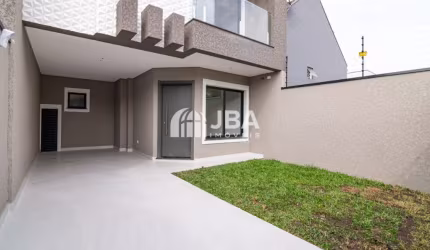 SOBRADO DUPLEX  DE FRENTE PARA A RUA NOVO PRONTO PARA MORAR.