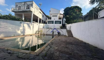 Casa com 3 dormitórios com piscina  à venda, 395 m² por R$ 1.500.000 - Ponte de São João - Jundiaí/SP