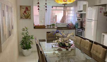 Casa com 3 dormitórios à venda, 327 m² por R$ 990.000,00 - Vila Nova Esperia - Jundiaí/SP