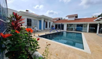 Casa com 4 dormitórios à venda, 700 m² por R$ 2.700.000,00 - Parque da Fazenda - Itatiba/SP