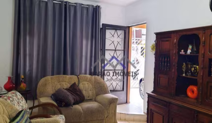 Casa Comercial à venda c/219 m² excelente localização no bairro Jardim Cica - Oportunidade