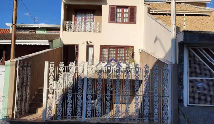 Casa com 4 dormitórios à venda, 267 m² por R$ 800.000,00 - Vila Galvão - Jundiaí/SP