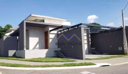 Casa Térrea de Esquina c/ 3 suítes no Condomínio Villa Verde, Jundiaí - SP.