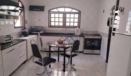 Casa com 3 dormitórios à venda, 282 m² por R$ 1.500.000,00 - Jardim Paulista I - Jundiaí/SP